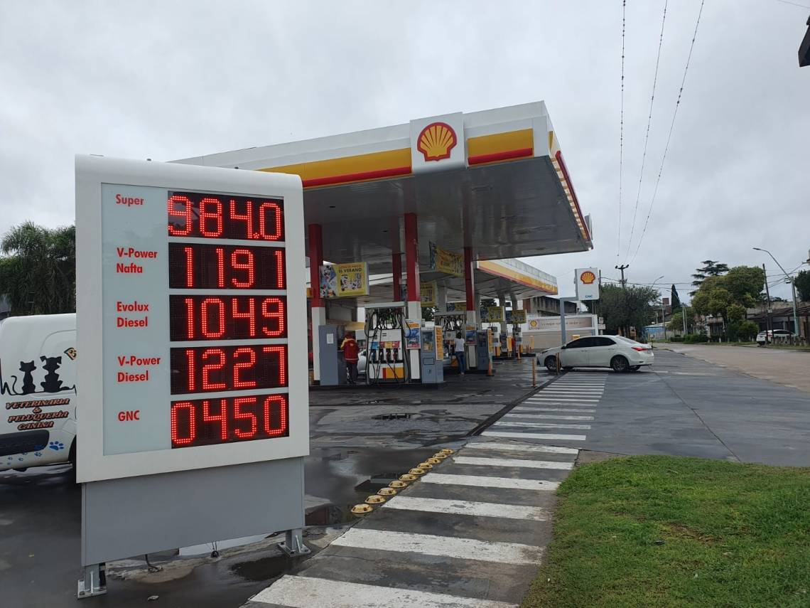 Nuevo aumento de los combustibles: así quedaron los precios en las estaciones de la ciudad
