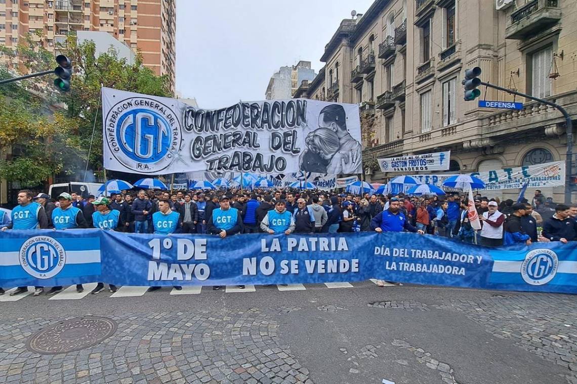 Marcha de la CGT por el Dia del Trabajador. (Crédito: Pedro Pérez - Tiempo Argentino)