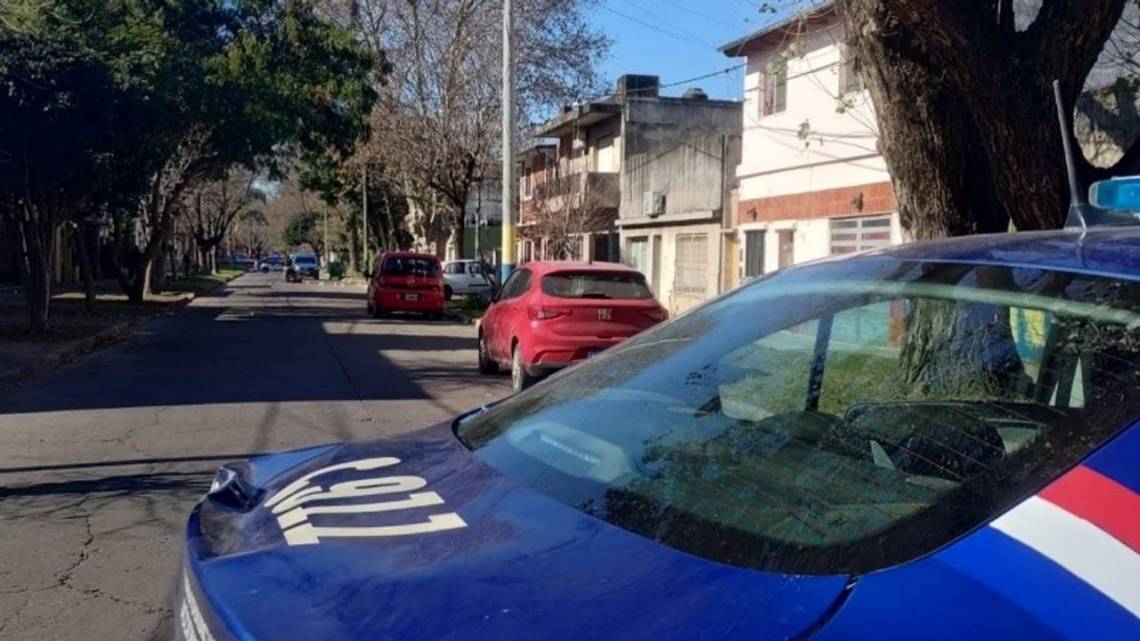 Violencia en Rosario: atacaron a tiros el frente de una casa