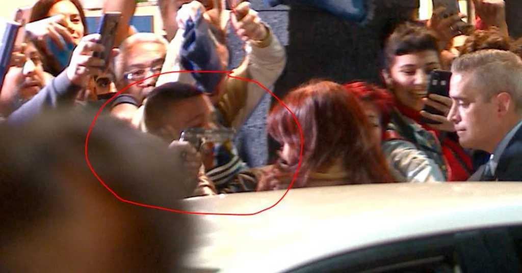 Atentado a Cristina Kirchner: un testigo declaró que un custodio de la ex presidenta le pidió borrar un video clave