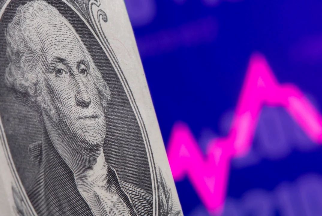 El dólar blue saltó a $1.500 y la brecha es del 62%