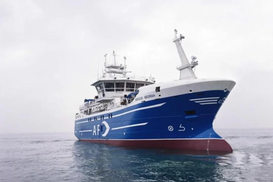 Se hundió un barco pesquero cerca de las Islas Malvinas: nueve muertos, cuatro desaparecidos y 14 rescatados