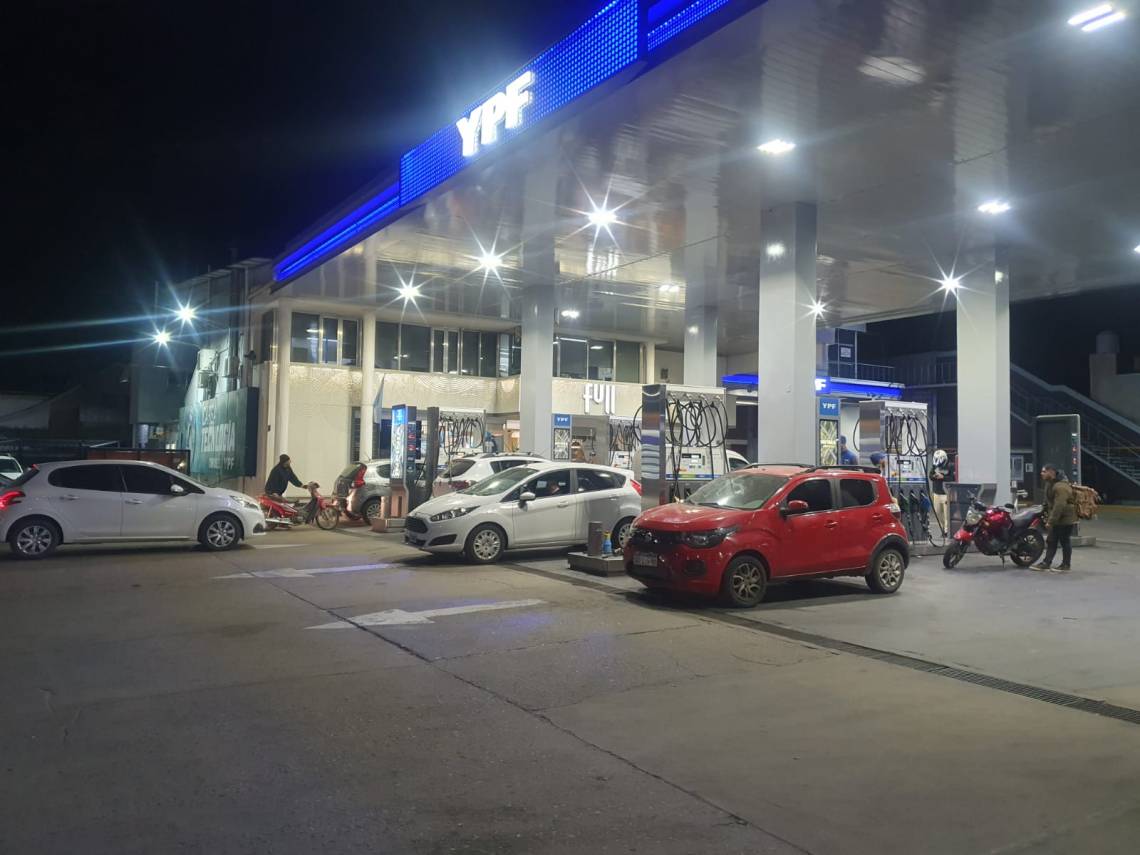 La estación YPF de nuestra ciudad fue una de las que recibió amenazas. (Foto: STD)