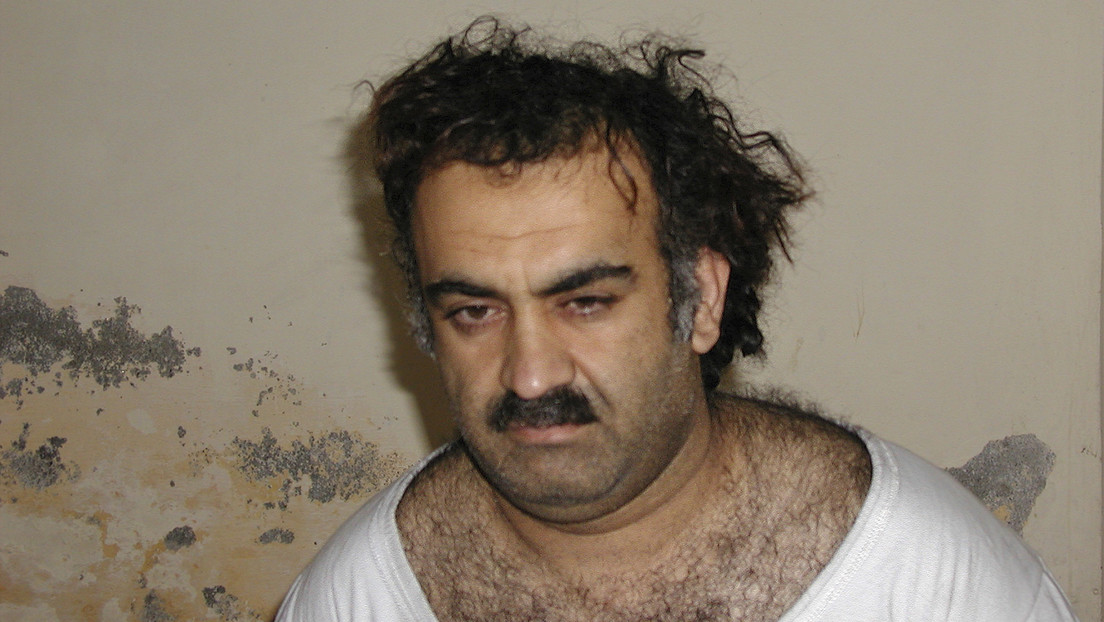 Khalid Shaikh Mohammad en Pakistán el 1 de marzo de 2003. (Crédito: AP)