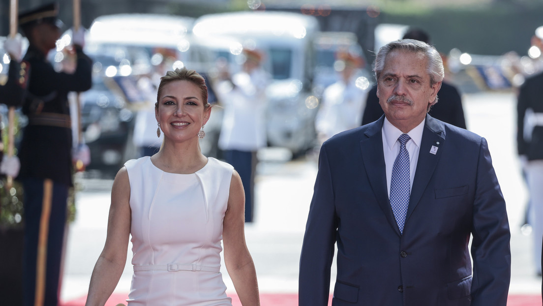 El expresidente Alberto Fernández y la exprimera dama de Argentina, Fabiola Yáñez. (Crédito: Anna Moneymaker / Gettyimages.ru)