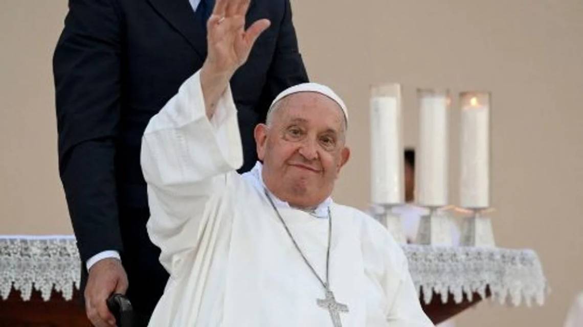 El saludo del Papa en la misa. (Crédito: Vaticano News)