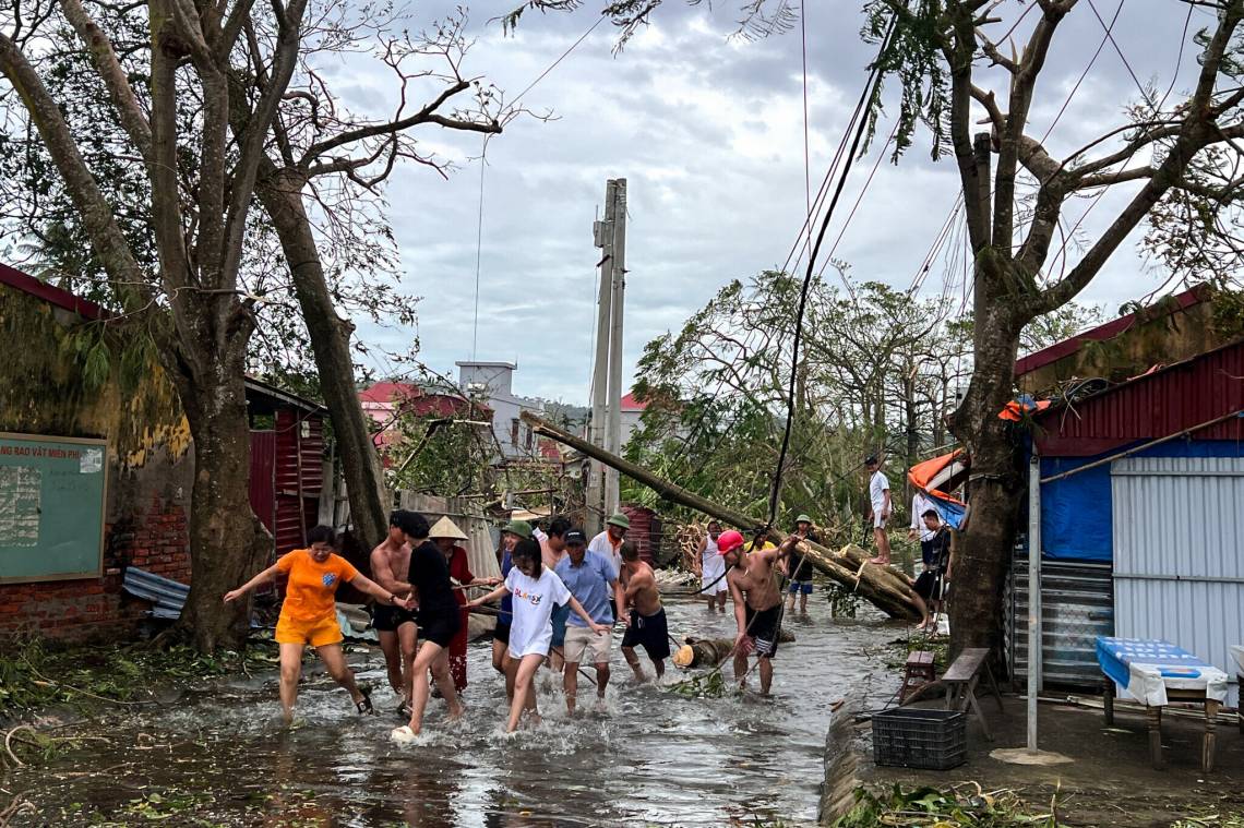 El tifón Yagi dejó cerca de 180 muertos en Vietnam