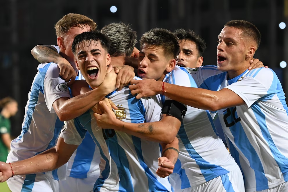 Argentina venció 1 a 0 a Bolivia y quedó a un paso de la clasificación.