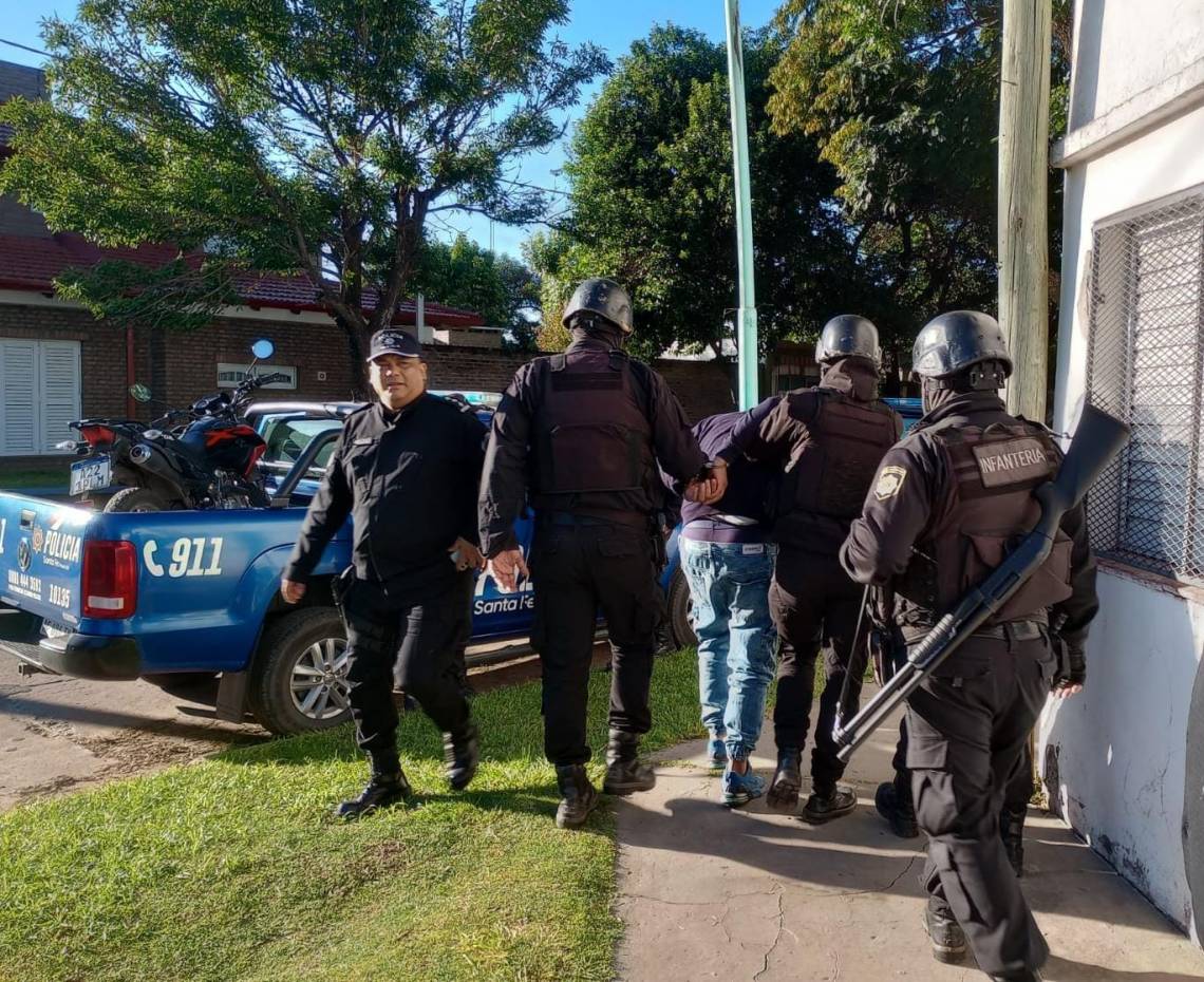 Gran despliegue policial este viernes por la mañana, en Derqui y Centenario. 