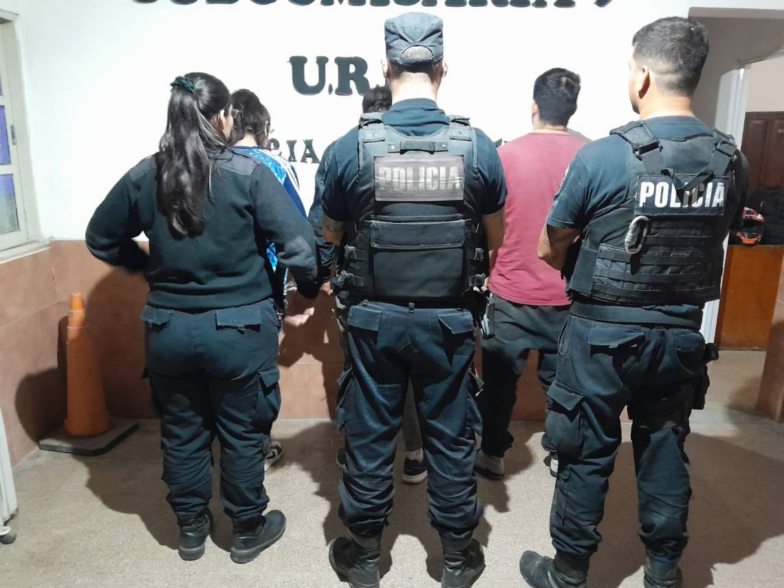 Tres personas aprehendidas en nuestra ciudad con drogas, municiones y un revólver