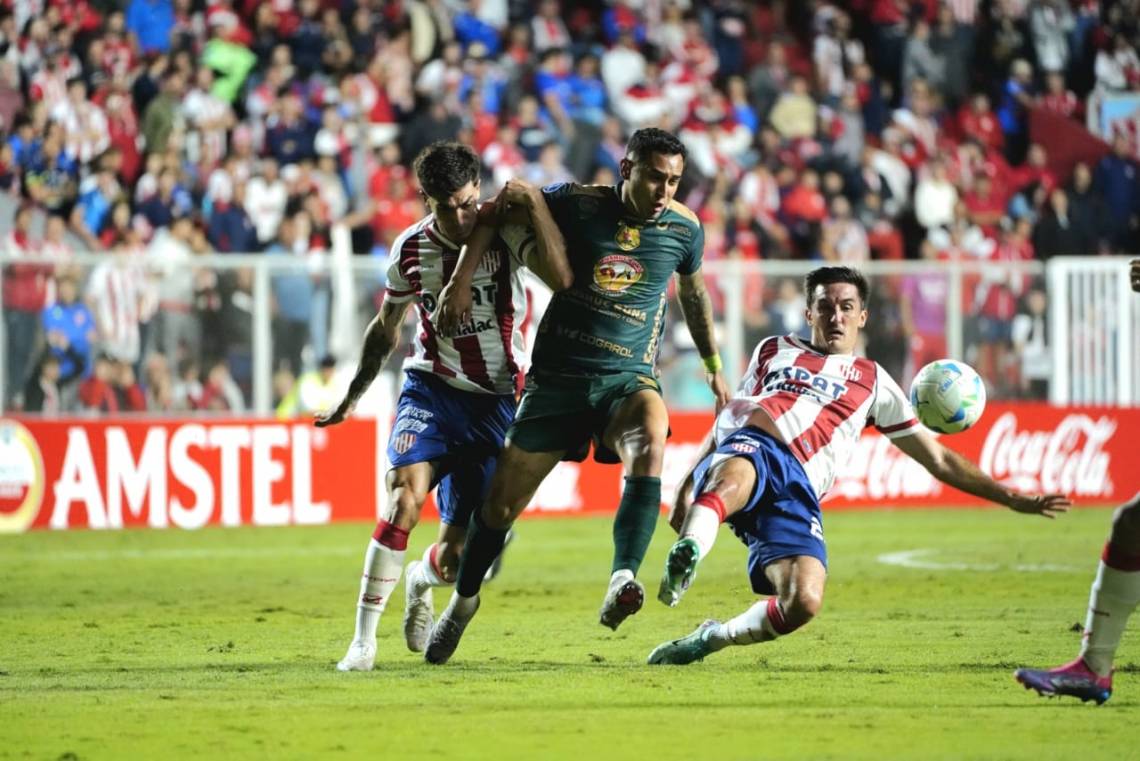 Unión volvió a perder y quedó eliminado de la Copa Sudamericana