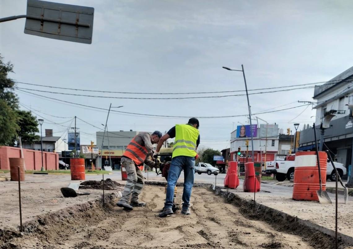 Arreglos en las cinco esquinas: este viernes hormigonan la calzada dañada en 7 de Marzo