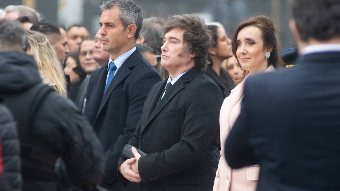 Milei evitó saludar a Jorge Macri y a Villarruel en su ingreso al Te Deum en la Catedral y generó tensión