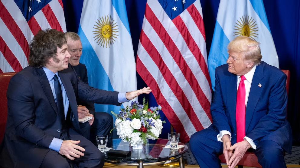 Argentina negocia en Washington un acuerdo con EEUU que permita recortar los aranceles recíprocos impuestos por Trump