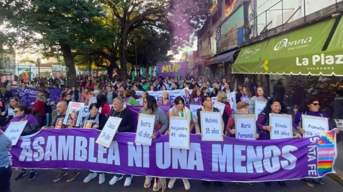 Santa Fe marchó a 10 años del primer Ni Una Menos. (Foto: Aire Digital)