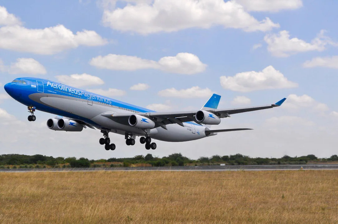 Aerolíneas Argentinas perderá más de un millón de dólares con el paro de pilotos de hoy