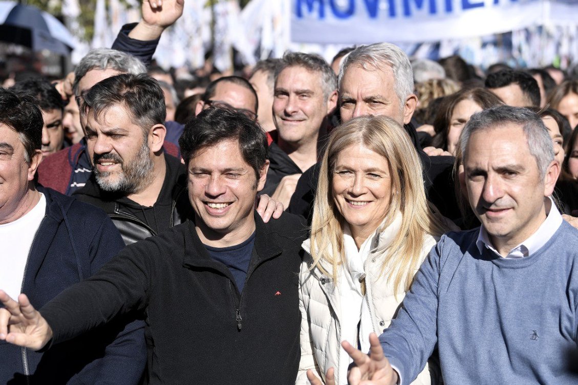 Axel Kicillof participó de la movilización en apoyo a CFK: “Es una condena absolutamente injusta”