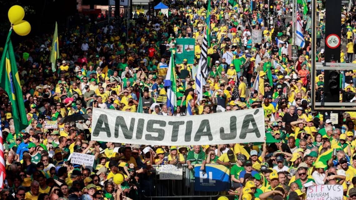Miles de brasileños salieron a la calle para respaldar al expresidente Jair Bolsonaro: “Amnistía ya”