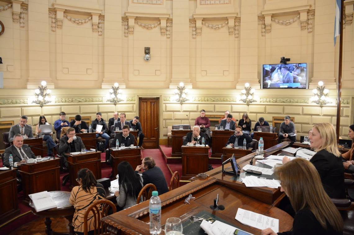 Emergencia social, educativa y sanitaria: la Legislatura prorrogó la vigencia por un año
