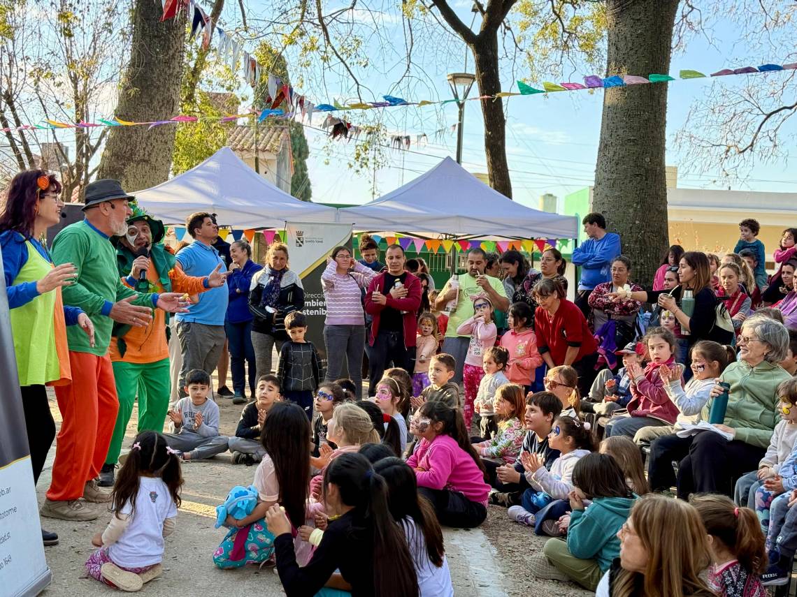 En su segunda jornada, el ciclo “Siestas Divertidas” llegó a la Plaza Belgrano