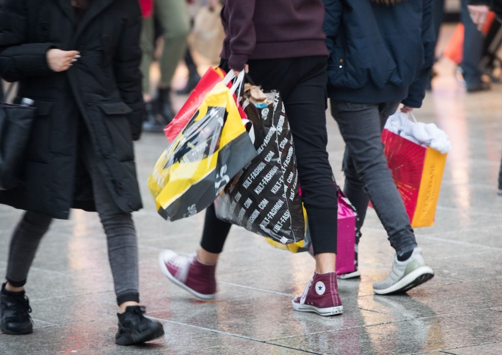 El dato que ilusiona al Gobierno: el consumo creció 4% y acumula seis meses de suba