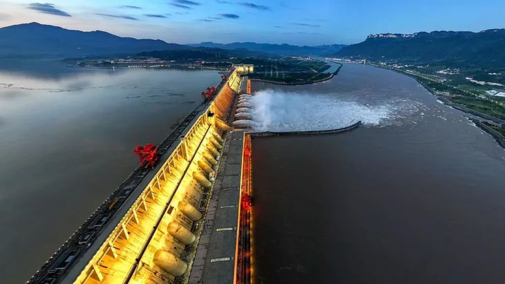 China inició la construcción de la futura planta hidroeléctrica más grande del planeta.