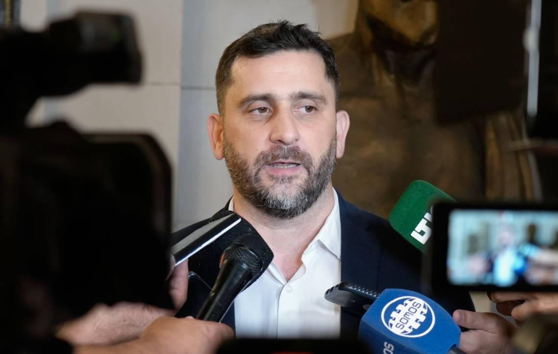 Para Cuvertino poner a la producción como columna vertebral del desarrollo es parte de un reclamo federal. 