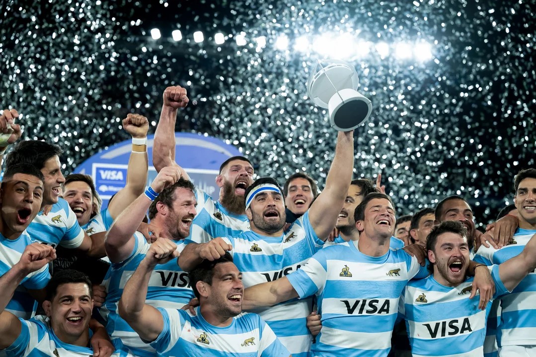 Festejo de Los Pumas en el histórico triunfo ante los All Blacks. (Foto: UAR)