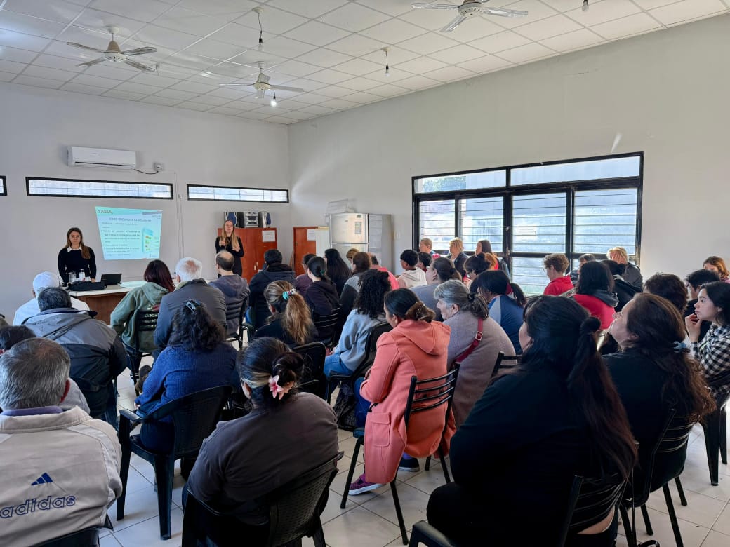 El Municipio brindó una jornada formativa sobre seguridad alimentaria. (Foto: MST)