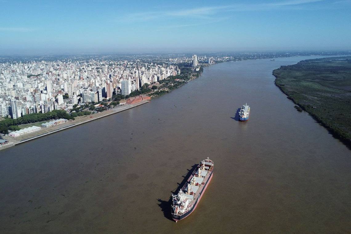 Las exportaciones del agro cayeron 55% en agosto y aumentaron la presión sobre el dólar