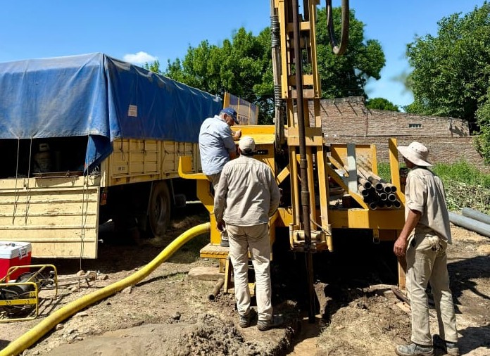 El Municipio ejecuta una nueva perforación de agua potable en Villa Libertad