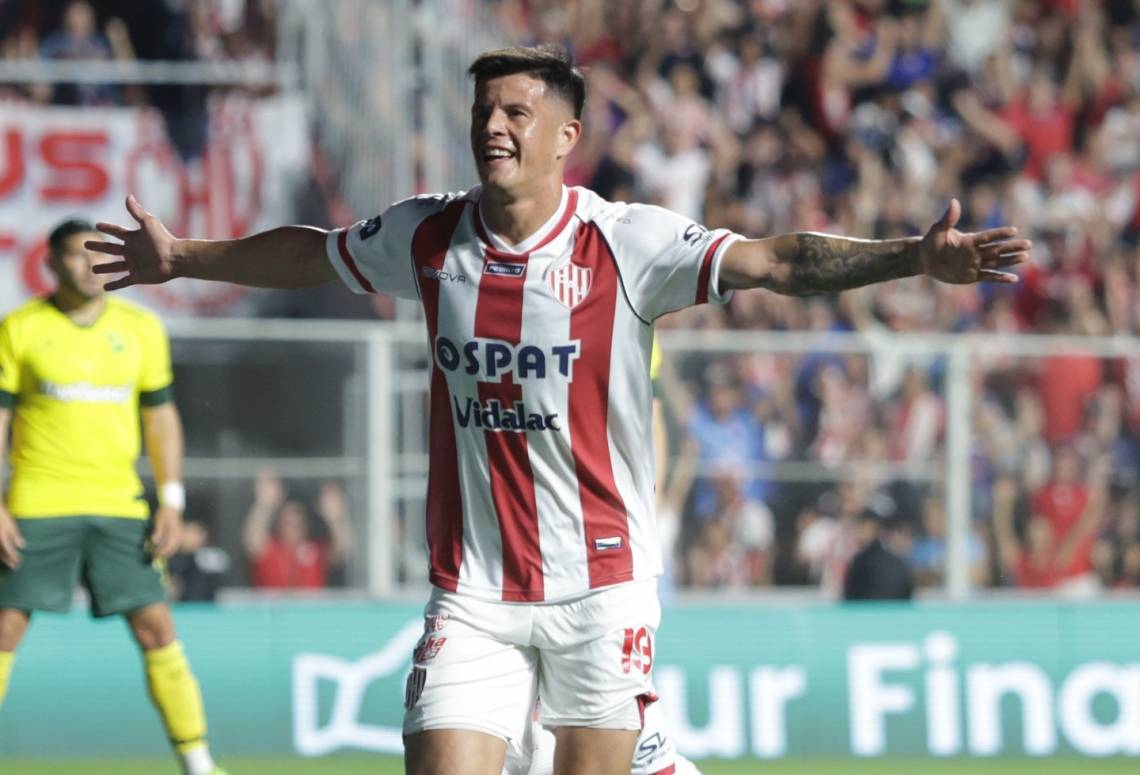 Unión recibe a Barracas Central con el objetivo de consolidarse en zona de clasificación