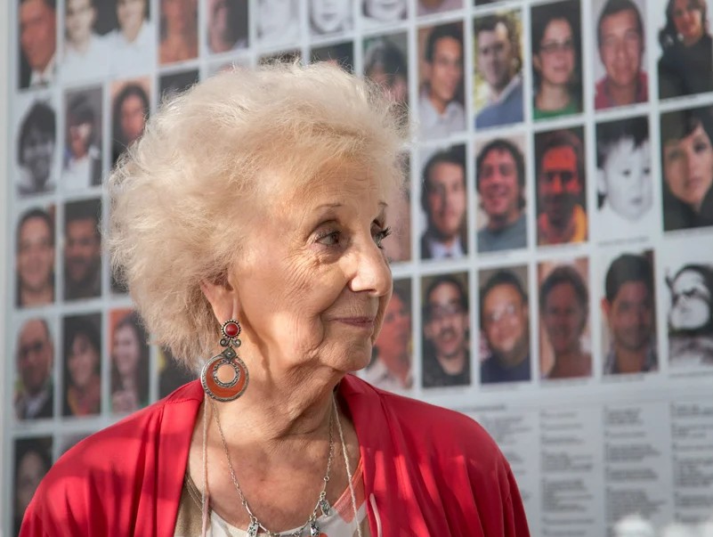 Estela de Carlotto: “Este hombre no es un Presidente, es un monstruo”