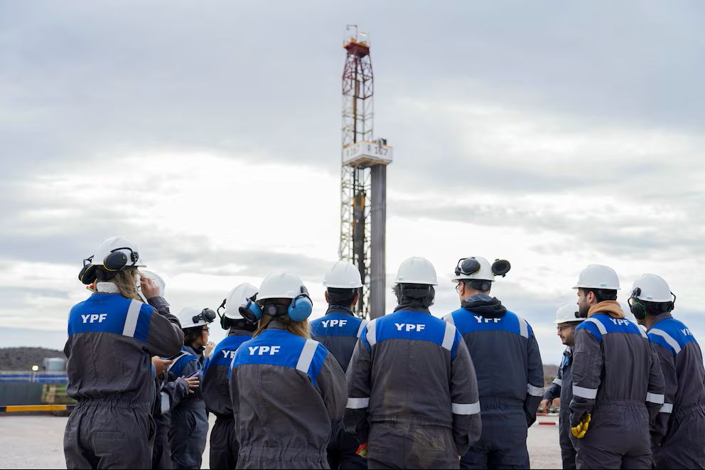 YPF anunció un nuevo récord de producción propia de petróleo en Vaca Muerta