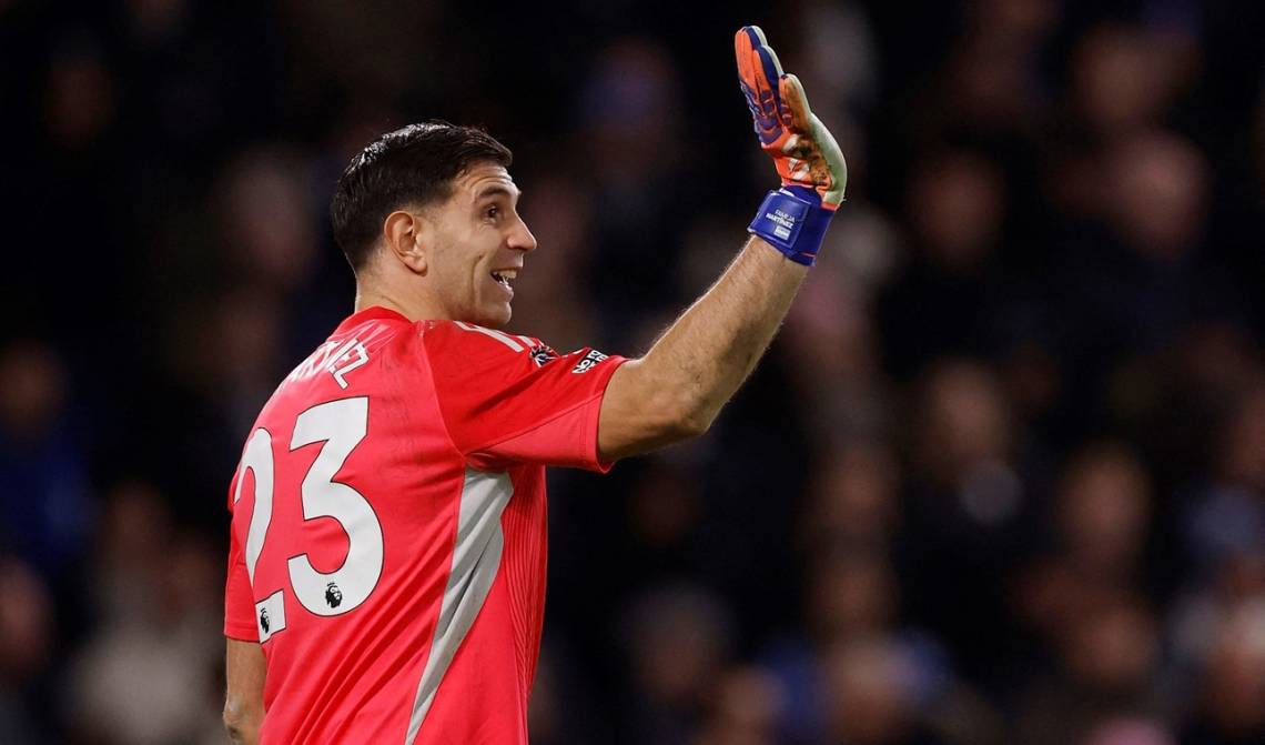 Triunfazo del Aston Villa de “Dibu” Martínez para seguir protagonizando la Premier