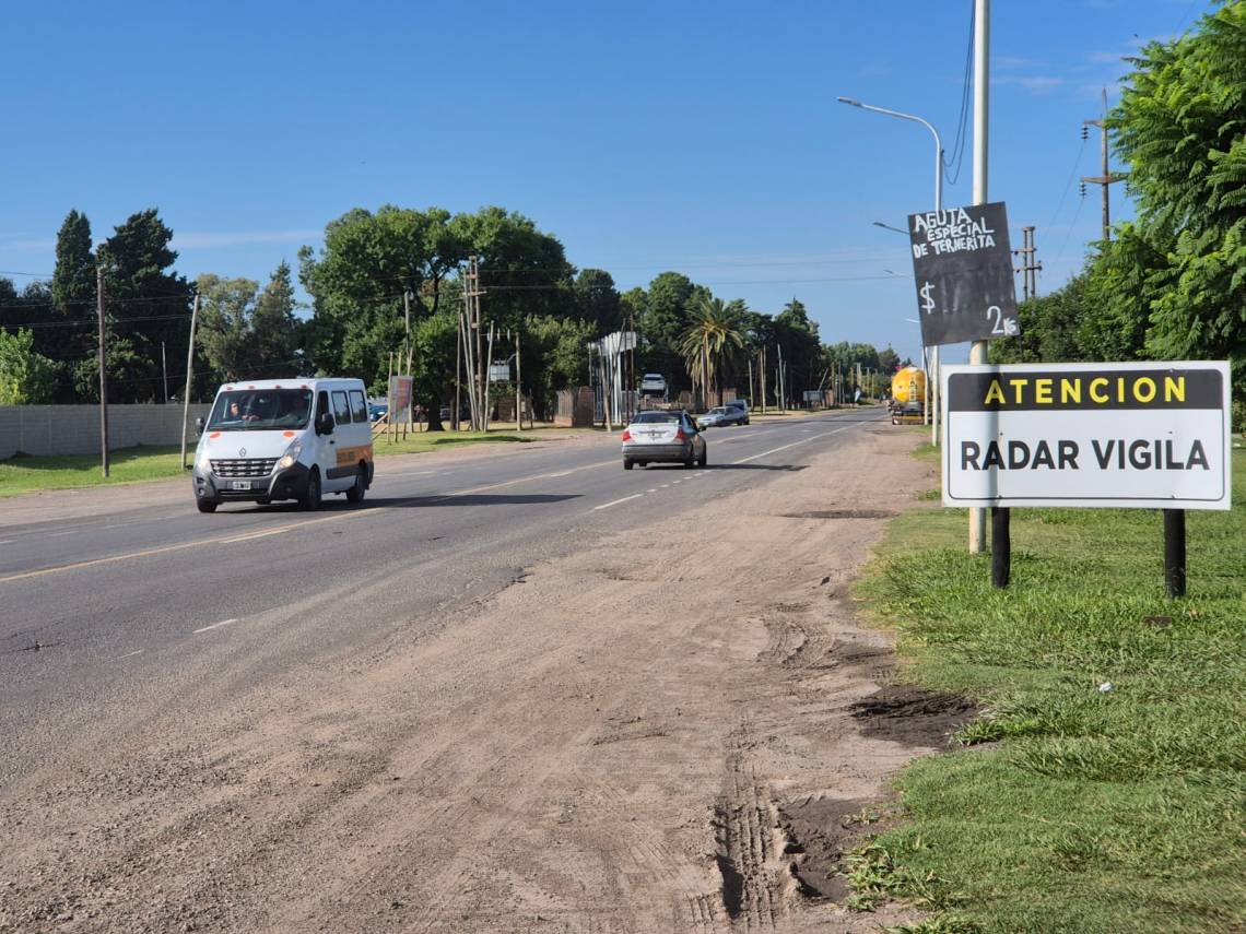 Cuestionan la legalidad de los radares de la Ruta 11 en Sauce Viejo: