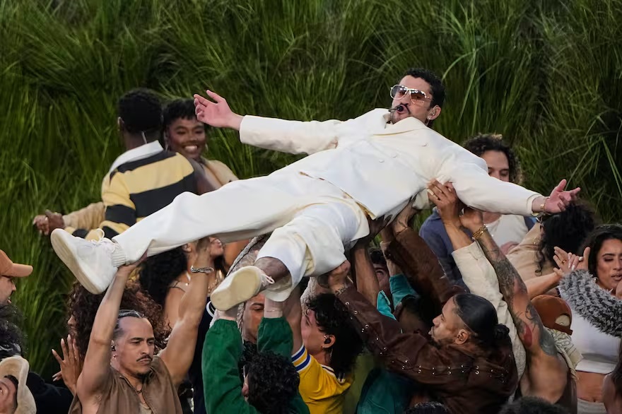 Bad Bunny brilló en el Super Bowl con un show cargado de simbolismo político. (Foto:  Gety Images)