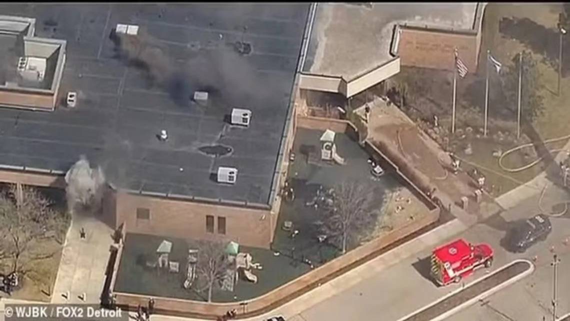 Tensión en Estados Unidos: investigan un tiroteo y embestida de vehículo en una sinagoga de Michigan