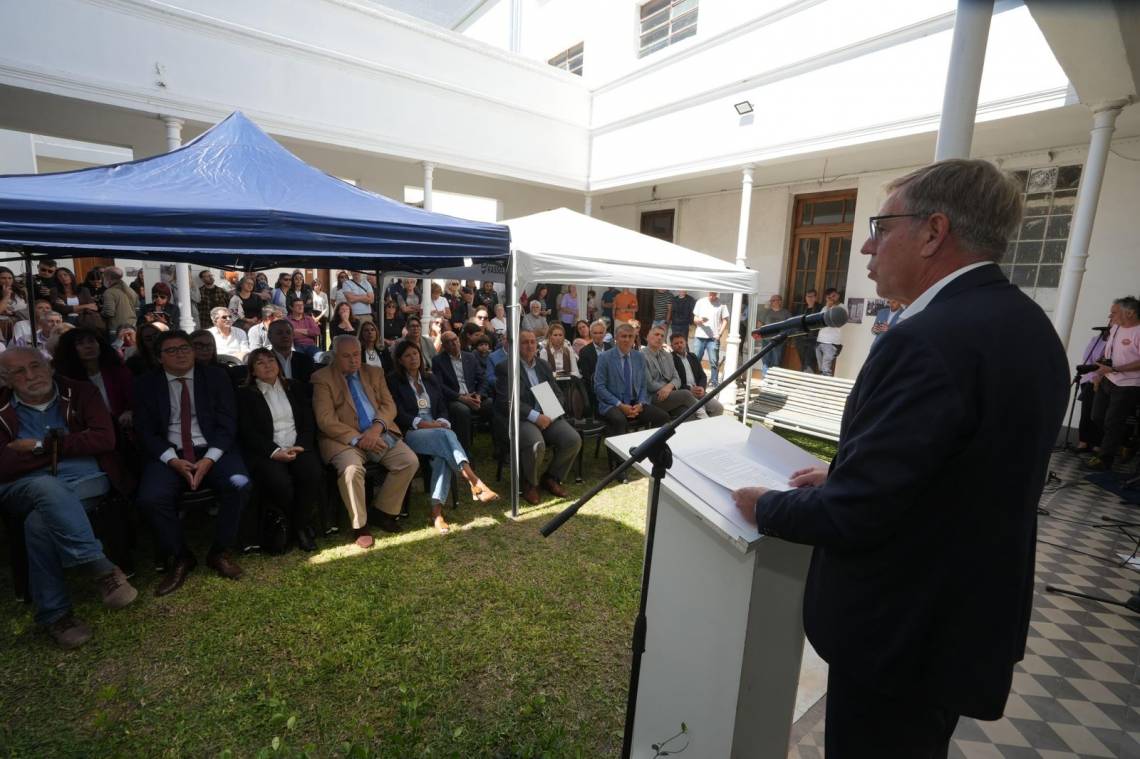 Jatón encabezó el acto central por el Día de la Memoria en el Espacio Ex Comisaría 4ta. (Foto: GSF)