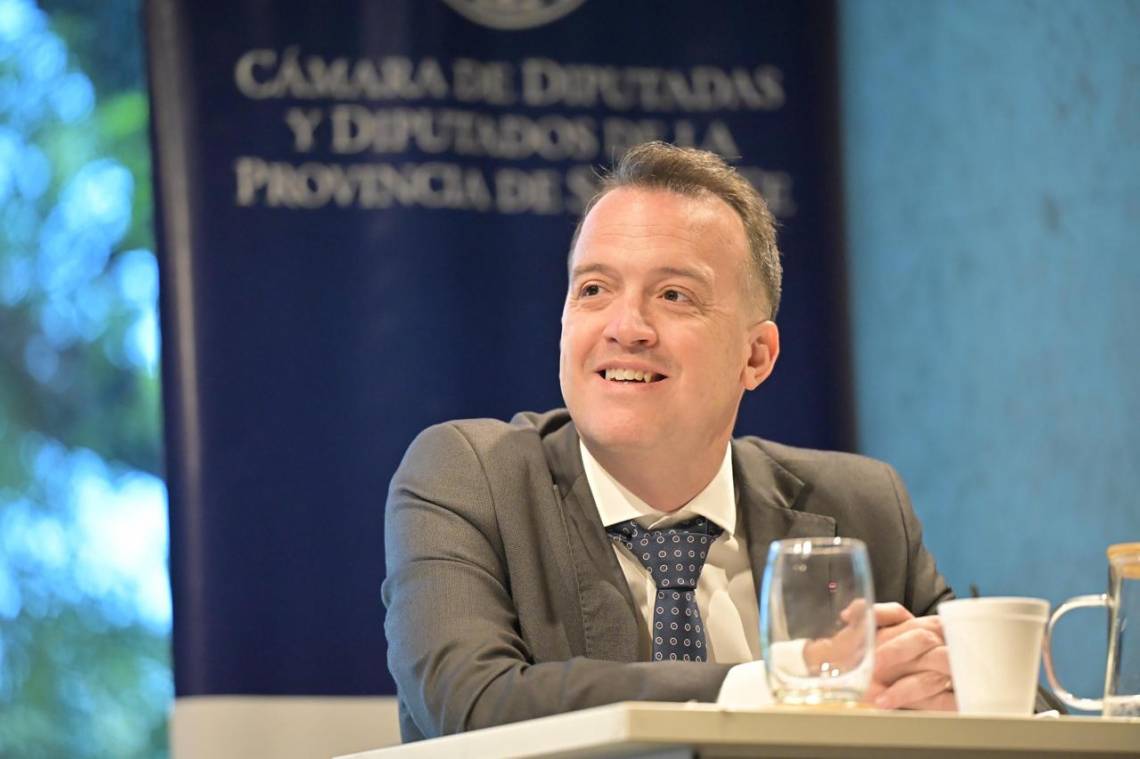 El diputado Joaquín Blanco destacó el crecimiento de los autos híbridos y eléctricos en la provincia, impulsado por beneficios en el pago de patentes.