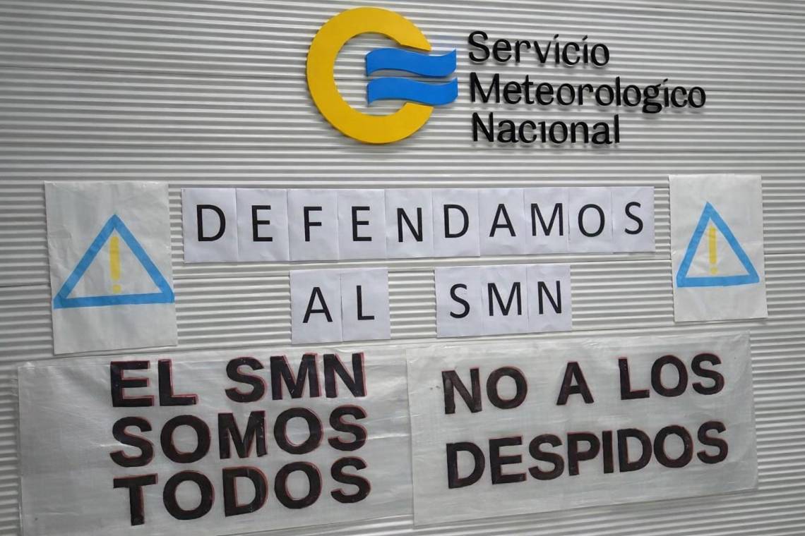 Conflicto en el SMN: paro total por despidos que se concretarían esta semana.