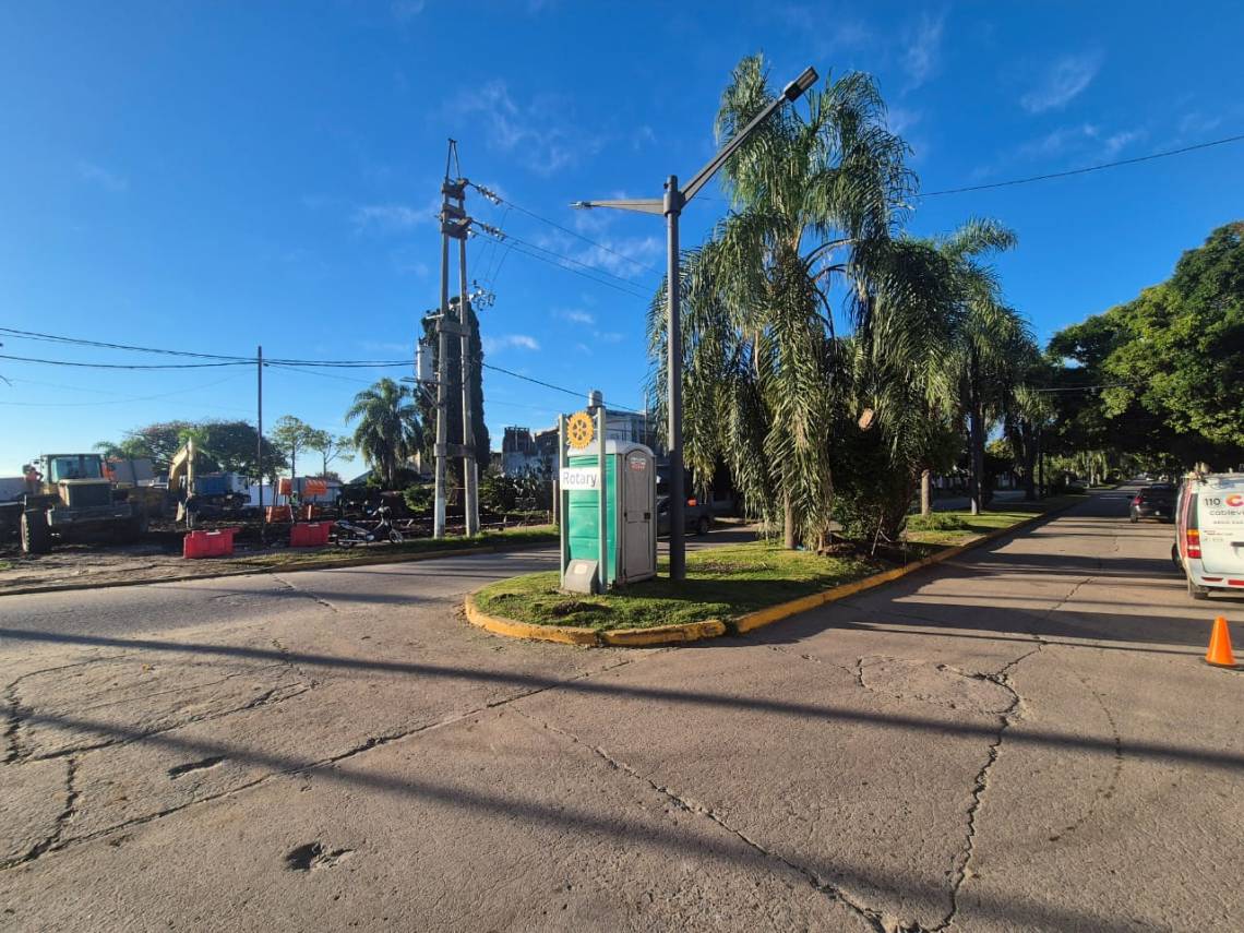 Implementan desvíos vehiculares por trabajos en la cabecera local del nuevo puente. (Foto: STD)