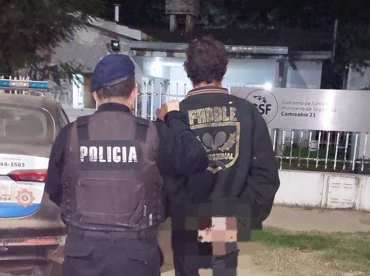 El sujeto detenido fue trasladado y quedó a disposición judicial.