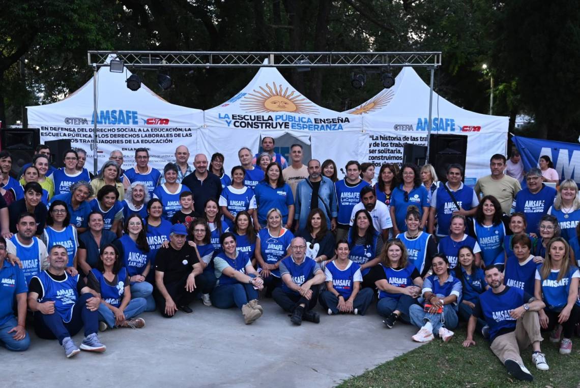 AMSAFE instaló la Carpa Blanca en San Justo.