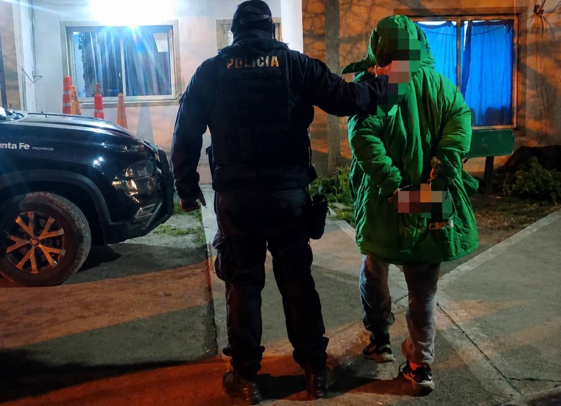 Amenazó a una persona y terminó detenido con un arma de fuego en Sauce Viejo
