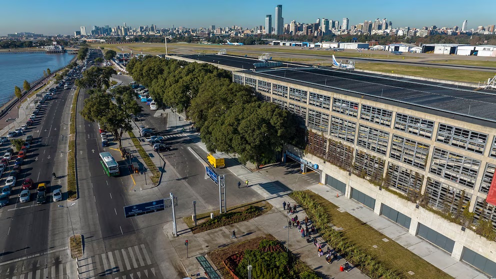 Un operario murió mientras realizaba tareas de mantenimiento en Aeroparque.
