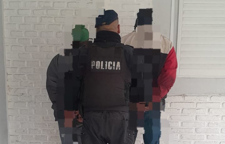 Las dos personas detenidas fueron trasladadas a la Comisaría 23ra.
