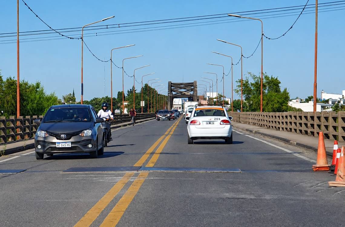 Vialidad Nacional detectó fallas en el puente Carretero y se esperan precisiones sobre la situación en las próximas horas. (Foto: Archivo STD)