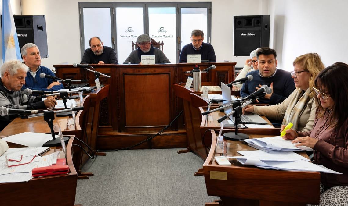 A meses de su reactivación, la Comisión de Transporte sigue sin avances en temas clave. 
