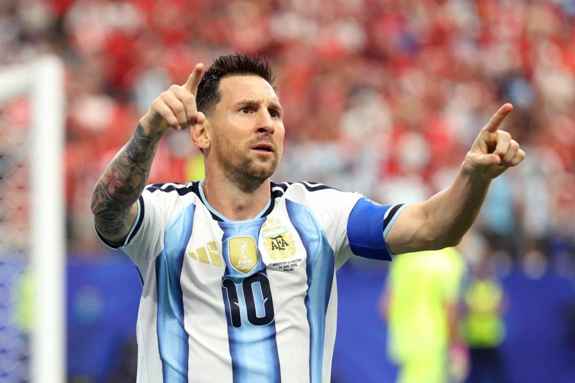 Messi se convirtió en el máximo goleador de los Mundiales y clasificó a Argentina.